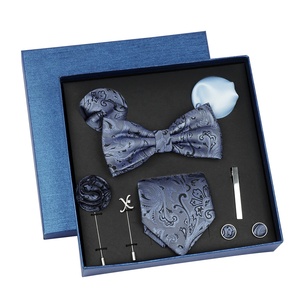 Set da <span class=keywords><strong>uomo</strong></span> cravatta classica in poliestere con papillon fazzoletto <span class=keywords><strong>gemelli</strong></span> da cravatta formale - Product Image 1