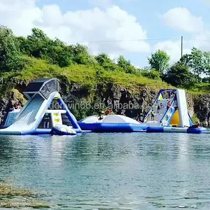 Château gonflable de jeu aquatique de haute qualité sur l'eau glisse lit de saut de sport pour le parc à thème de fête adulte