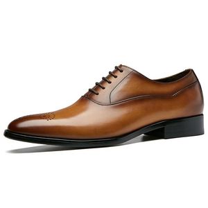 Zapatos Formales de Cuero Transpirables de Alta Gama para Hombre, para Bodas, y Zapatos Ligeros y Cómodos para Caminar en Todas las Temporadas - Product Image 1