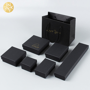 Caja de Regalo de Cartón Negro Personalizada al por Mayor de <span class=keywords><strong>INPACK</strong></span> con Impresión en Relieve y Logotipo para Anillos, Joyas, Relojes, Embalaje de Papel - Product Image 1