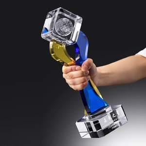 Celebre el Éxito con Estilo: Trofeo de Cristal Elegante para Premios y Reconocimientos Destacados - Product Image 4