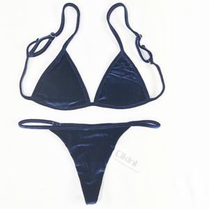 Bikini de dos piezas con logo personalizado, tanga, traje de baño sexy de un solo hombro, tela texturizada, halter, secado rápido, sujetador push-up, tanga en V. - Product Image 4