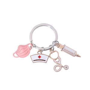Porte-clés médical personnalisé OEM en émail, breloques infirmière et médecin, seringue, stéthoscope, masque, cadeau pour les professionnels de la santé (RN) - Product Image 3