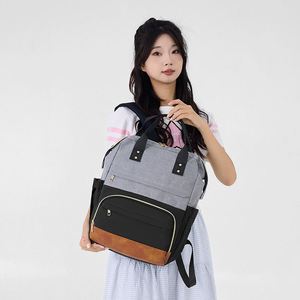 Sac à dos de maternité de bonne qualité, mochila portable grande capacité, sacs à couches pour bébé avec logo personnalisé USB - Product Image 3