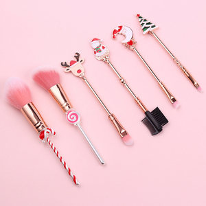 DailyQueen – Lot de <span class=keywords><strong>6</strong></span> pinceaux de maquillage professionnels en poils synthétiques avec manche en plastique doré, motif renne de Noël, pour lèvres, yeux, correcteur et rasage, marque privée - Product Image 3