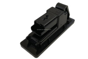 <span class=keywords><strong>E</strong></span>-MARK de lampe de plaque d'immatriculation de voiture de haute qualité de <span class=keywords><strong>prix</strong></span> de gros pour <span class=keywords><strong>Opel</strong></span> <span class=keywords><strong>Corsa</strong></span> F Peugeot Cirtoen OE: 9815225980 - Product Image 3