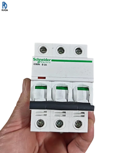 Interruptor de Circuito en Miniatura IC65N B2 3P, Interruptor de Aire, Protección Contra Sobrecarga y Cortocircuito, Interruptor de Distribución Eléctrica - Product Image 1