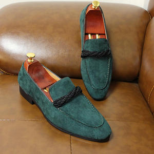 Nuevos estilos de zapatos, zapatos casuales de conducción en negro mate y verde, suaves y cómodos, zapatos de vestir y Oxford de cuero para hombre. - Product Image 3