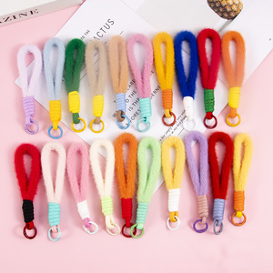 Correa universal de felpa para teléfonos móviles, accesorios decorativos, cuerda para llavero - Product Image 1