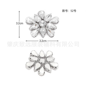 คริสตัลรูปดอกไม้แบบติดร้อน สีขาว สำหรับตกแต่งเสื้อผ้า DIY อุปกรณ์เสริมเครื่องประดับ ด้านหลังแบน - Product Image 3