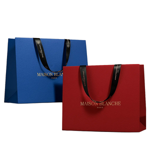 Sacs en papier cartonnés roses de luxe personnalisés avec logo imprimé pour la vente en gros, sacs cadeaux pour boutiques de détail avec votre propre logo et couleur - Product Image 6
