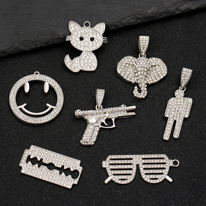 Pendentif lame de rasoir en forme de pistolet, collier, breloques en métal pour décoration de chaussures, étuis et objets divers - Product Image 3