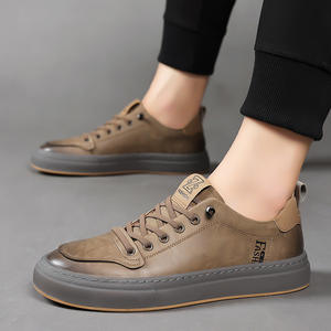 Nouvelles chaussures en cuir de haute qualité, petites chaussures blanches, mode décontractée, chaussures de marche, résistantes à l'usure, respirantes, chaussures pour hommes - Product Image 3