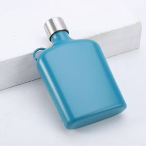 304 Acero inoxidable 8oz Frasco cuadrado Mango Diseño moderno Mini Frasco portátil para exteriores Taza aislada Estilo cuadrado pintado - Product Image 2