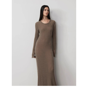 Abito Lungo in Lana con Bordi Grezzi e Effetto Drappeggiato, Vestibilità Slim - Product Image 4