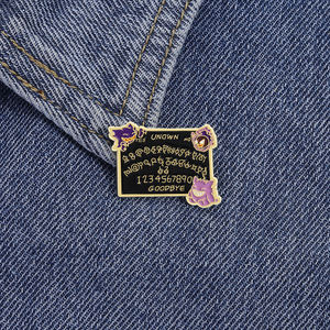 Эмалированная булавка для видеоигр 90-х - Product Image 2