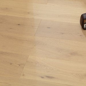 Parquet en bois d'ingénierie AVANTIMORA ISO9001 multicouche, texture scieuse, grade ABCD, durable, T&G 14mm, chêne blanc, pour centre commercial - Product Image 1