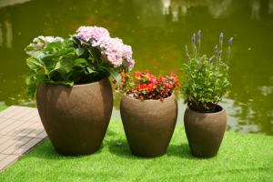 กระถางดอกไม้เซรามิกเคลือบสีน้ำตาลเข้ม ผิวสัมผัสหยาบแบบชนบท สำหรับปลูกต้นไม้ในร่มและกลางแจ้ง กระถางดินเผา มีรูระบายน้ำ เป็นมิตรกับสิ่งแวดล้อม เหมาะสำหรับสวน - Product Image 4