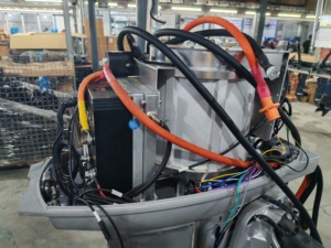 Moteur hors-bord électrique puissant et écologique 144V 29KW pour une navigation fluide - Product Image 4