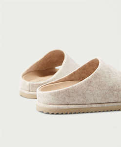 Meilleure vente, nouvelles pantoufles en fourrure exposée à bout en <span class=keywords><strong>feutre</strong></span> pour l'intérieur et la maison pour femmes, pantoufles en peluche - Product Image 4