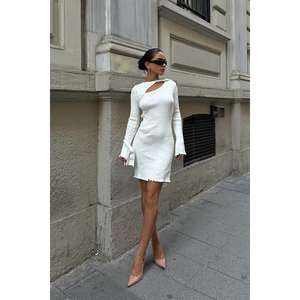 Vestido Mini Lilian con Aberturas, Cintura Natural, Cuello Asimétrico, Ajustado, Tejido Transpirable, para Fiesta o Casual - Product Image 1