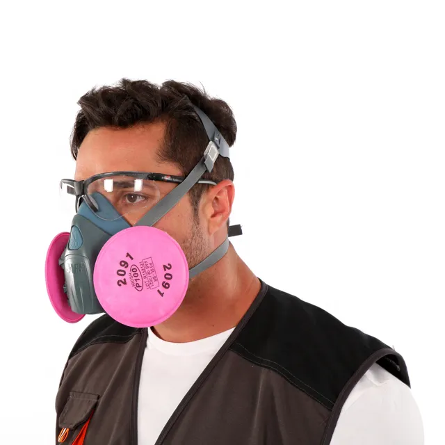 UT 7502 7503 silicone 6200 respirateur à gaz demi-masque anti-poussière à gaz avec quatre filtres demi-masque de sécurité