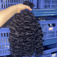Extensions de cheveux humains bruts non traités de qualité supérieure, boucles bohèmes, cheveux à tresser, cheveux indiens vierges en vrac, cheveux humains bruts cambodgiens ondulés effet eau