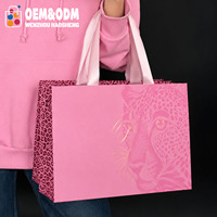 Sacs en papier personnalisés avec logo et estampage à chaud doré, sacs de luxe pour cadeaux de mariage et emballages cadeaux avec poignée en ruban