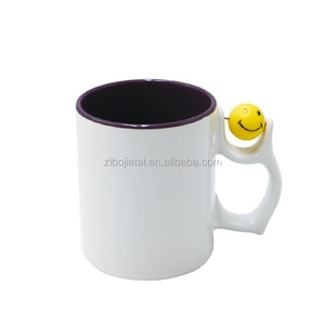 Taza de cerámica de sublimación <span class=keywords><strong>en</strong></span> blanco de 11oz con una bola <span class=keywords><strong>en</strong></span> el mango - Product Image 2