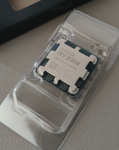 Processeur de jeu pour ordinateur de bureau, nouveau, en tray, AMD Ryzen 7 7800X3D 8C/16T 4.2GHz Base 5GHz 5nm 3D V-Cache AM5 DDR5, en promotion - Product Image 5