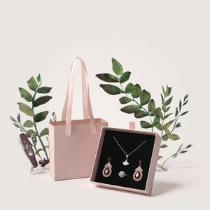 Caja de Joyería Reciclable de Tres Piezas con Estampado y Protección UV para Anillos, Aretes, Collares y Colgantes, Caja de Regalo - Product Image 3