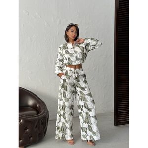 Veste zippée à motifs pour femmes Topshow, style élégant et moderne, disponible en gros - Product Image 6