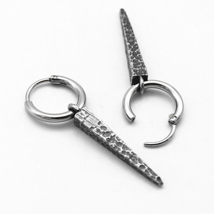 Pendientes colgantes yunnique de acero de titanio con forma de púa, diseño geométrico, joyería unisex - Product Image 2