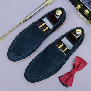 Zapatos Oxford para hombre hechos a mano de alta calidad, con textura mate y diseño retro de punta en pico, con un estilo casual y elegante. - Product Image 1