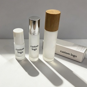 Frasco roll-on de aceite perfumado Frosty de 10 ml, botella de vidrio esmerilado grueso con bola giratoria de 15 ml con caja de embalaje de 15 ml - Product Image 1