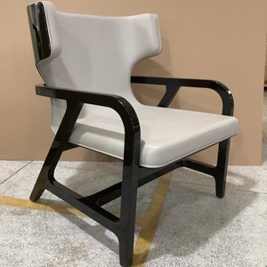 Sillón Moderno con Respaldo Alto, Estructura de Madera Brillante, Tapicería Escultural, para Hoteles de Lujo, Solución de Mobiliario Llave en Mano - Product Image 4