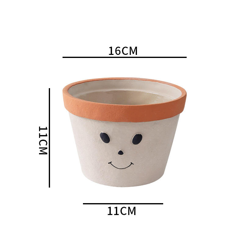 Grey-Cement smiley medium 16cm