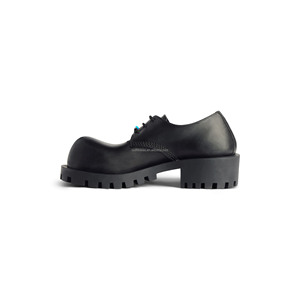 Chaussures habillées unisexes en cuir de taureau de qualité supérieure, à bout rond exagéré, avec breloques, à lacets, style Hummer Derby - Product Image 1