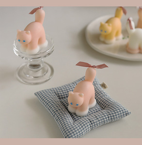 Velas Aromáticas Hechas a Mano con Temática de Gatos (Cera de Soja) - Regalos Ecológicos Personalizados para Navidad y Cumpleaños - Product Image 3