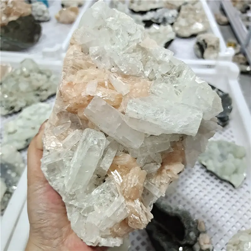 Baku Berkualitas Tinggi Kasar Apophyllite Kristal Mineral Alami Zeolit Batu Kuarsa Spesimen Harga Grosir