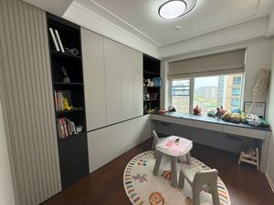 Juego de Dormitorio Moderno con Escritorio Integrado, Armarios de Pared y Cama Tapizada para Jóvenes o Muebles de Dormitorio con Armario - Product Image 5