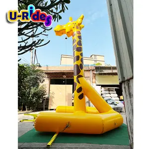U-Rides inflável jogo de girafa de golpe de golpe de jogo inflável de alto-atacador jogo inflável de energia girafa inflável com martelo