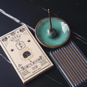 Encens pour chat japonais NEKOU, à base de catnip naturel, matatabi, valériane et feuille d'olivier, bâtonnets courts, 10 ou 40 bâtonnets, fabriqué au Japon - Product Image 4