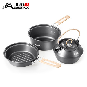 Juego de utensilios de cocina para exteriores Bisinnna, juego de 3 piezas, olla portátil para acampar, tetera, sartén para 3-5 personas, equipo de cocina ligero y multiusos - Product Image 2