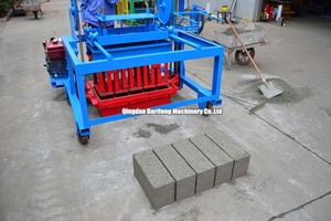 Qmy4-45 Machine automatique de fabrication de briques à moteur diesel, machine à briques de béton à ponte d'œufs, machine de fabrication de blocs diesel - Product Image 6