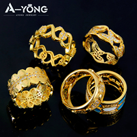Nouveautés, bagues en laiton plaqué or 18 carats imperméables, design irrégulier, zircon, perle, pour femmes