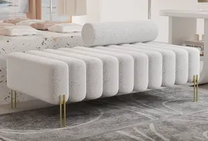 Nuovo arrivo gambe in metallo oro in velluto beige divano divano a forma di canale sofà ottomano divano per eventi wedding mobili
