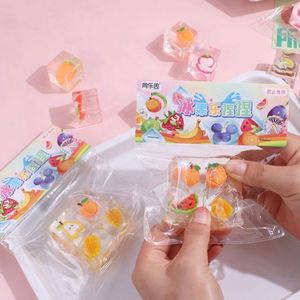 ของเล่นบีบลดความเครียดรูปผลไม้ใส TPR ยอดนิยม บีบสนุก คลายเครียด โมจิ ของเล่นเสริมประสาทสัมผัส แก้เบื่อ - Product Image 4