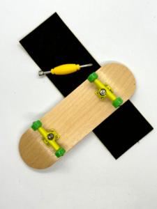 Mini Tech Deck Profesional Personalizado de 34 mm, Tabla de Madera Serie Madera, Juguete de Skateboard de Dedo, Tabla de Escalada Serie Madera, Fingerboard - Product Image 2