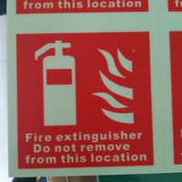 Signal de sécurité incendie phosphorescent autocollants d'extincteur personnalisés panneaux de bouche d'incendie vente en gros